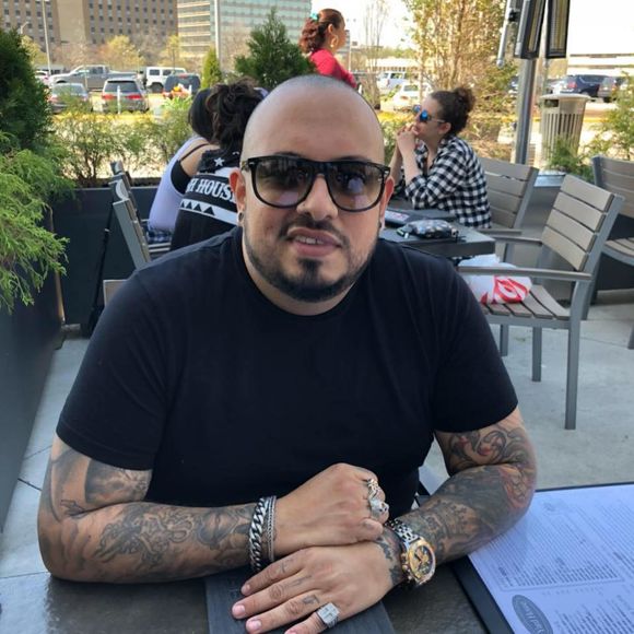 Meet your Posher, Hernan - Picture 1 of 1